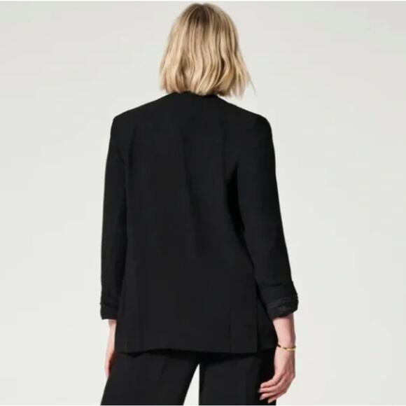 SPANX One Button Classic Collarless Blazer Carefree Crepe Black Sz 1X {LL32} - Picture 2 of 9